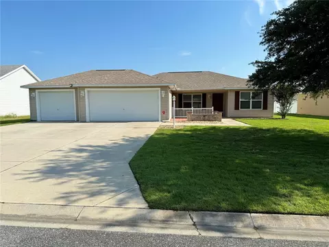 12046 NE 51st Cir, Oxford, FL 34484