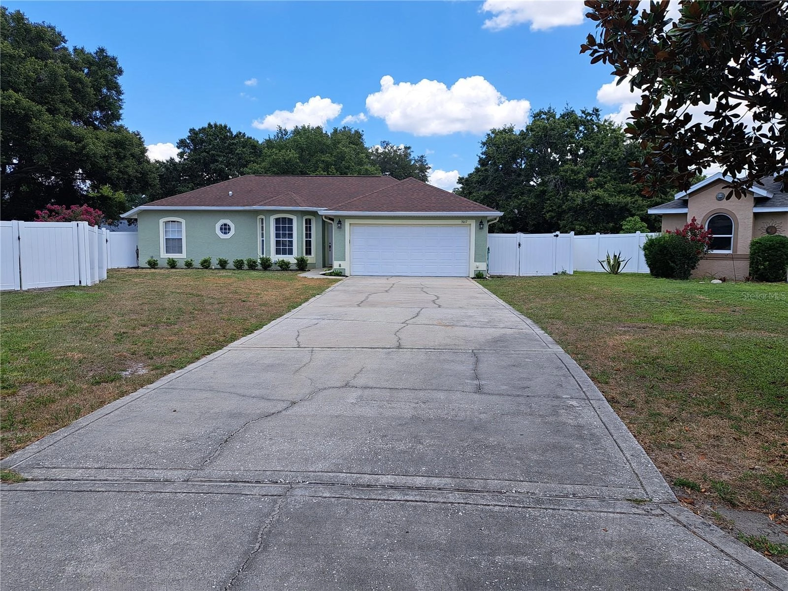 3017 Linmont Ln, Eustis, FL 32726 photo 1