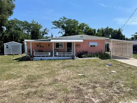 1232 County Road 461, Lake Panasoffkee, FL 33538