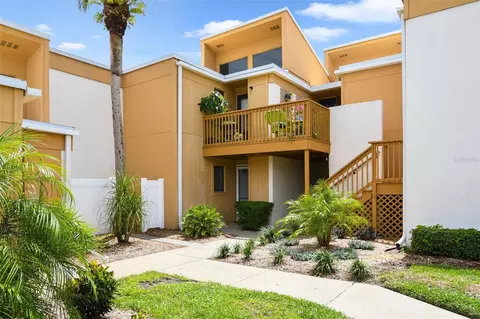 1051 S Highland St #1B, Mount Dora, FL 32757