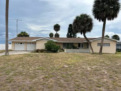 33518 Picciola Dr, Fruitland Park, FL 34731