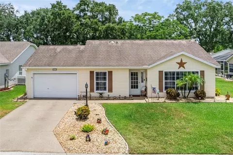 25118 Navel Ave, Leesburg, FL 34748