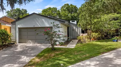 27 Townhill Dr, Eustis, FL 32726