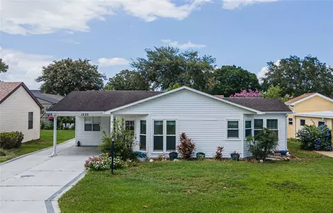 1223 Maria Ct, Lady Lake, FL 32159