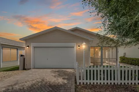 2463 Southern Oak St, The Villages, FL 32162