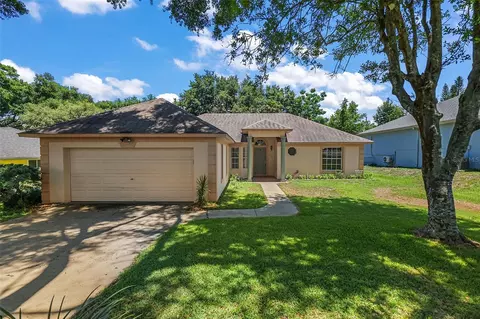 1721 Cobble Ln, Mount Dora, FL 32757