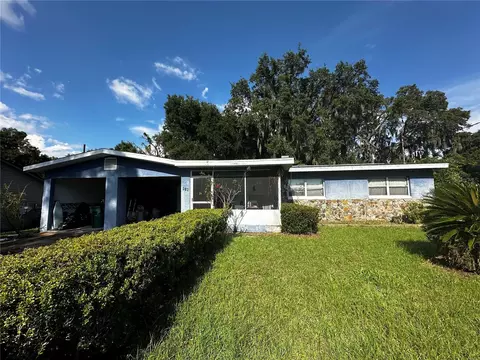 616 Stanley Ave, Wildwood, FL 34785