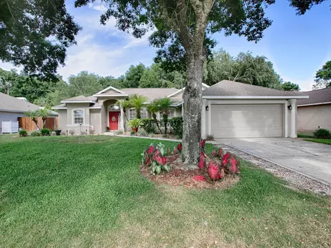 3213 Victoria Ln, Eustis, FL 32726