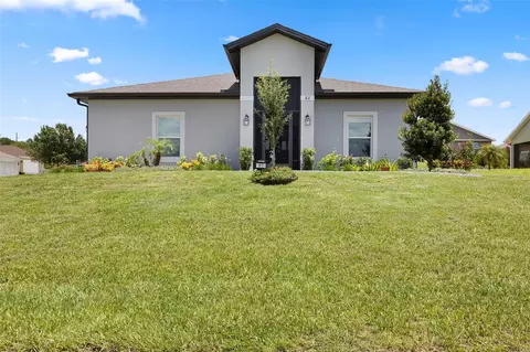 82 Fairway Cir, Umatilla, FL 32784