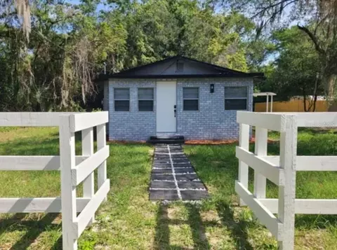 2230 Harlem Ave, Eustis, FL 32726 photo 1