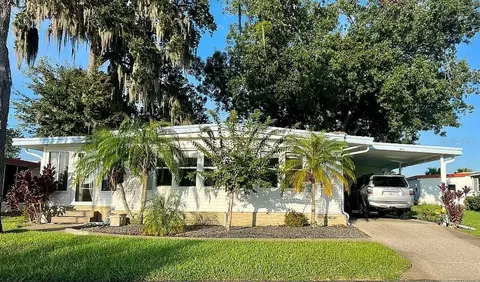 165 Azalea Trl, Leesburg, FL 34748