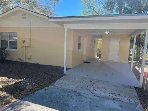 811 Beecher St, Leesburg, FL 34748