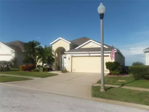 400 Bonville Dr, Davenport, FL 33897