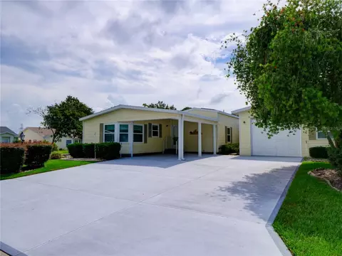 25334 Casa Del Lago Ln, Leesburg, FL 34748