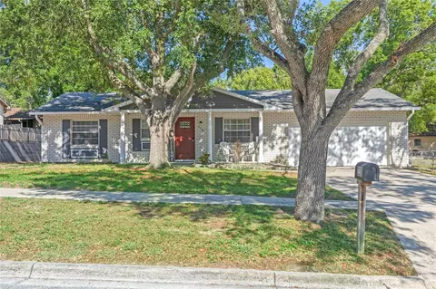 230 N Disston Ave, Clermont, FL 34711