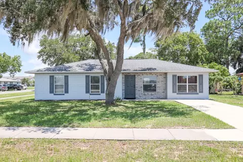 1416 S Dora Blvd, Tavares, FL 32778