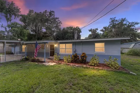 2432 Cr 444, Lake Panasoffkee, FL 33538