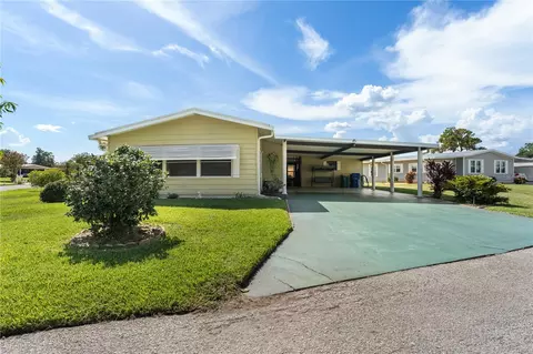 851 Patriot Pl, Tavares, FL 32778