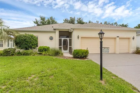24025 Peekskill St, Leesburg, FL 34748