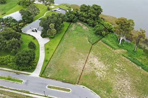 1039 Lake Arbor Ct, Tavares, FL 32778