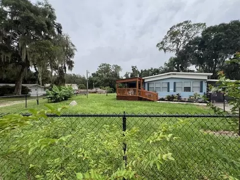 1573 Cr 435, Lake Panasoffkee, FL 33538