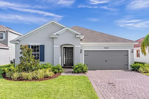 30025 Island Club Dr, Tavares, FL 32778