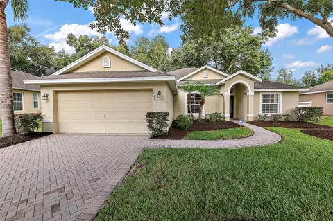 242 Blue Water St, Eustis, FL 32736
