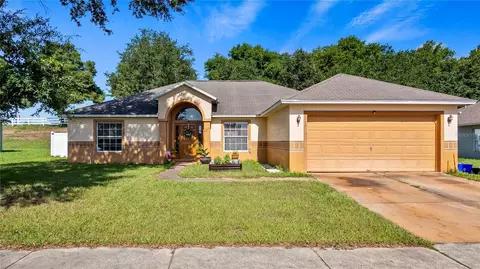 1155 Stratton Ave, Groveland, FL 34736