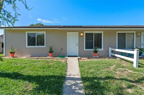 12344 Tavares Ridge Cir, Tavares, FL 32778