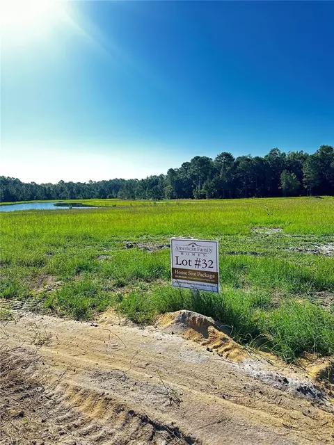 38344 Lake Meadow Ct, Umatilla, FL 32784