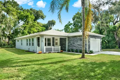 705 E 12th Ave, Mount Dora, FL 32757 photo 1