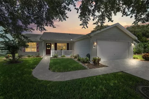 210 Del Rio Dr, The Villages, FL 32159