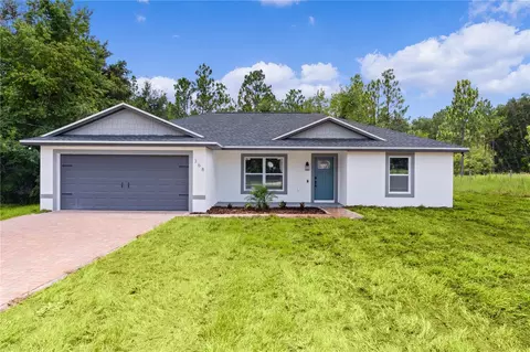 368 Malauka Loop, Ocklawaha, FL 32179