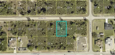732 Central St E, Lehigh Acres, FL 33974