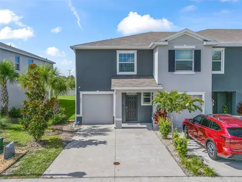 5355 Pinecone Ct, Wildwood, FL 34785
