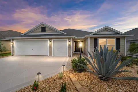 1721 Yellowstone Ct, The Villages, FL 32163