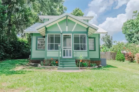 130 E Swanson St, Groveland, FL 34736