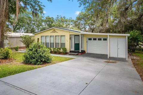 762 Heathrow Ave, The Villages, FL 32159