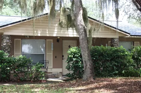 602 Cricket Hollow Ln, Eustis, FL 32726