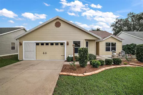 2703 La Posada Dr, The Villages, FL 32162