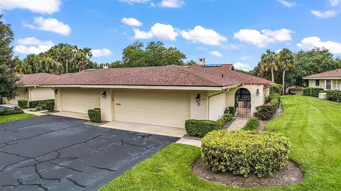 100 S Tremain St #E1, Mount Dora, FL 32757