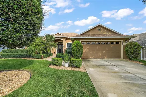 114 Compass Rose Dr, Groveland, FL 34736