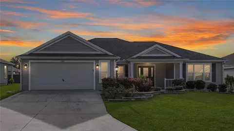 11381 Soutar Ave, Oxford, FL 34484