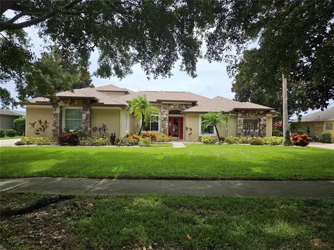 16418 Magnolia Bluff Dr, Montverde, FL 34756