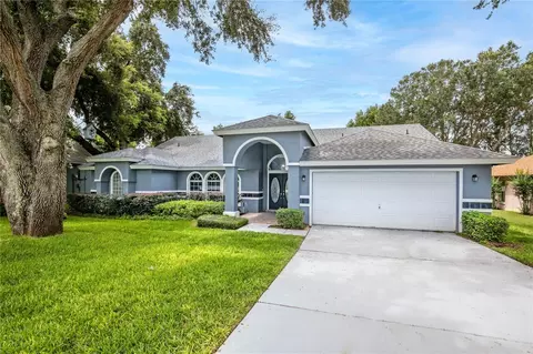 129 Hidden View Dr, Groveland, FL 34736