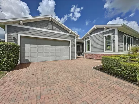 241 Silver Maple Rd, Groveland, FL 34736