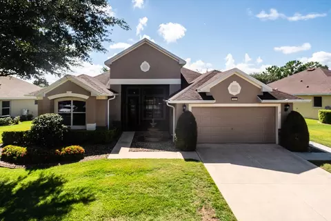 2022 Bayside Ave, Mount Dora, FL 32757