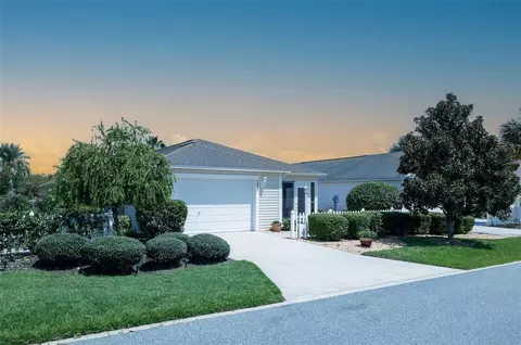 2621 Margaret Pl, The Villages, FL 32163
