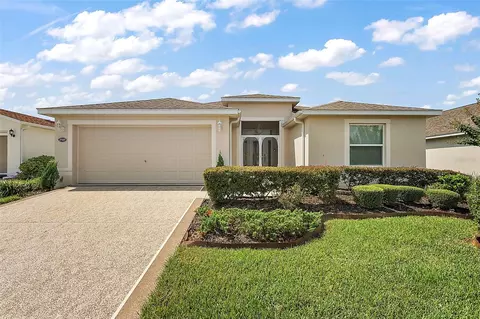 27227 Roanoke Dr, Leesburg, FL 34748