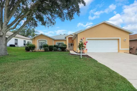 4716 Sawgrass Lake Cir, Leesburg, FL 34748